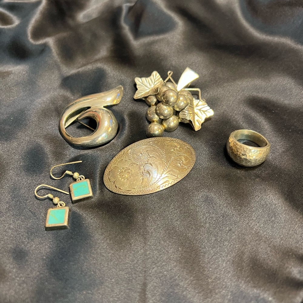 Vintage 925 Silver 3 Brooches 1 Ring 1 pair Earrings